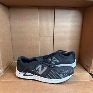 New Balance Fresh Foam Arishi Black Trainers Running Shoes MARISLB2 Mens Size 11